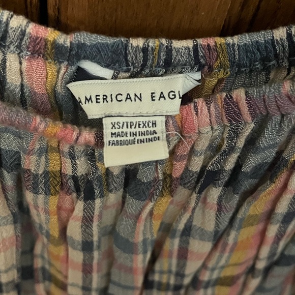 American Eagle Crop Top - Picture 3 of 3